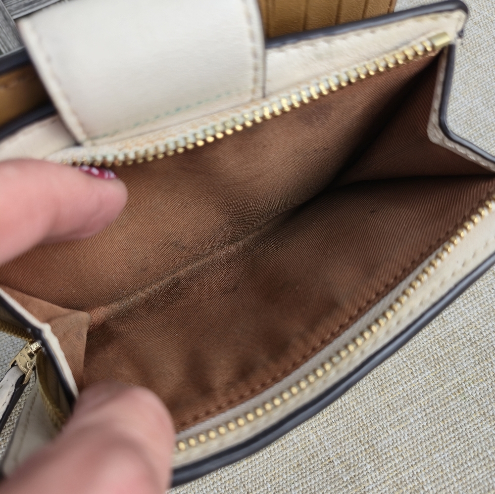 Coach Medium Corner Zip Wallet - Picture 14 of 15